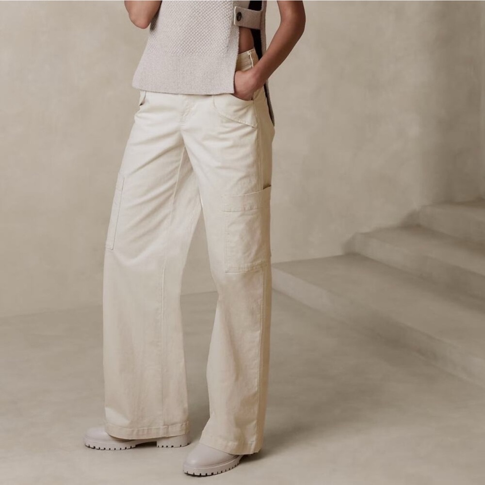 BANANA REPUBLIC Olive Green Cargo Pants - Picture 4 of 4